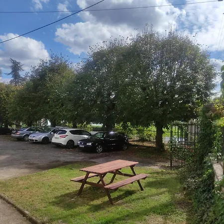 L'ecrin D'emile - Grand Meuble Au Calme شقة Courpiere